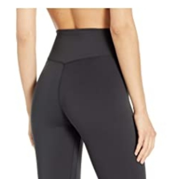 Xs, Nike ONE Tight Fit with Mesh Tights - Picture 5 of 14